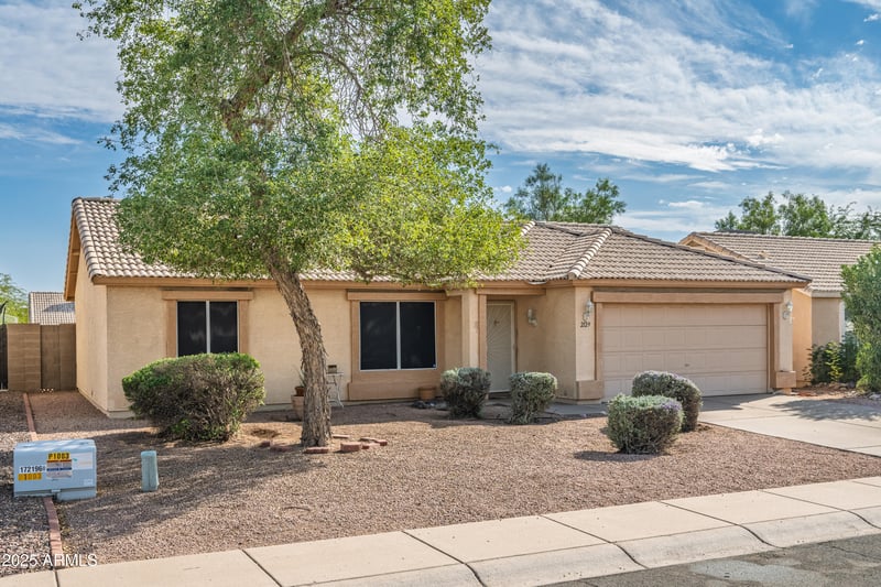 2129 17th Ave, Apache Junction, AZ 85120