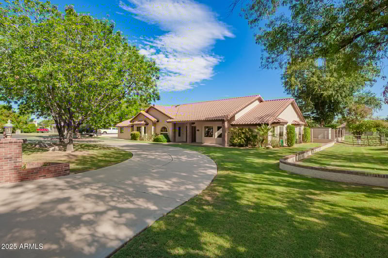 2129 Page Ave, Gilbert, AZ 85234
