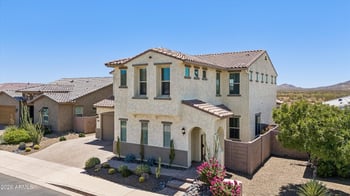 213 E Balao Dr, Phoenix, AZ 85085