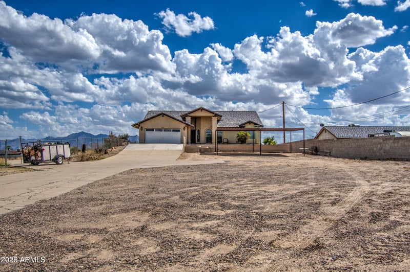 213 E Elm Ln, Avondale, AZ 85323