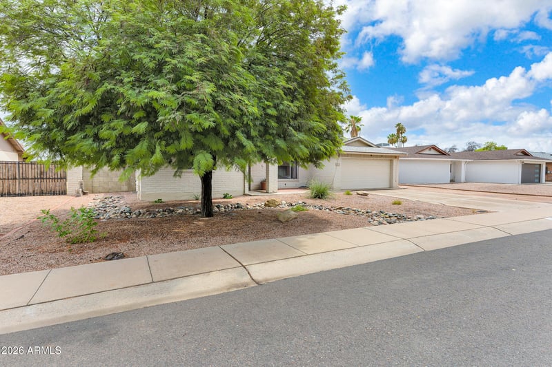 213 E Mcnair Dr, Tempe, AZ 85283