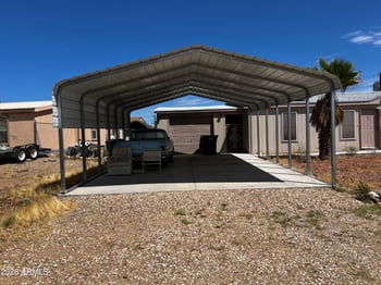 213 Gompers Cir, Morristown, AZ 85342