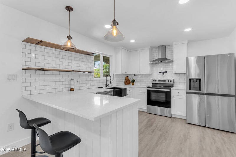 213 Oxford Dr, Tempe, AZ 85283
