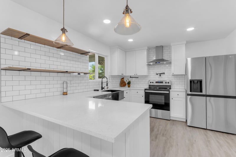 213 Oxford Dr, Tempe, AZ 85283