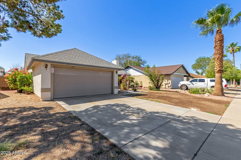 213 Piute Ave, Phoenix, AZ 85027