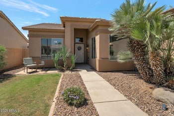 213 Smoke Tree Rd, Gilbert, AZ 85296