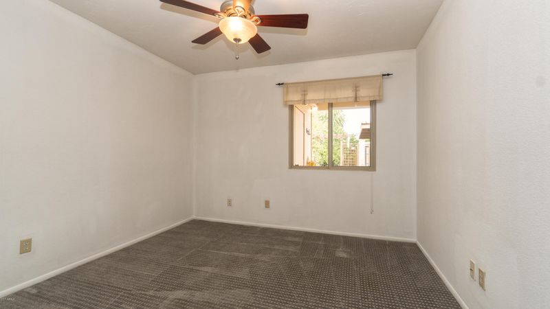 2130 E Donner Dr, Tempe, AZ 85282