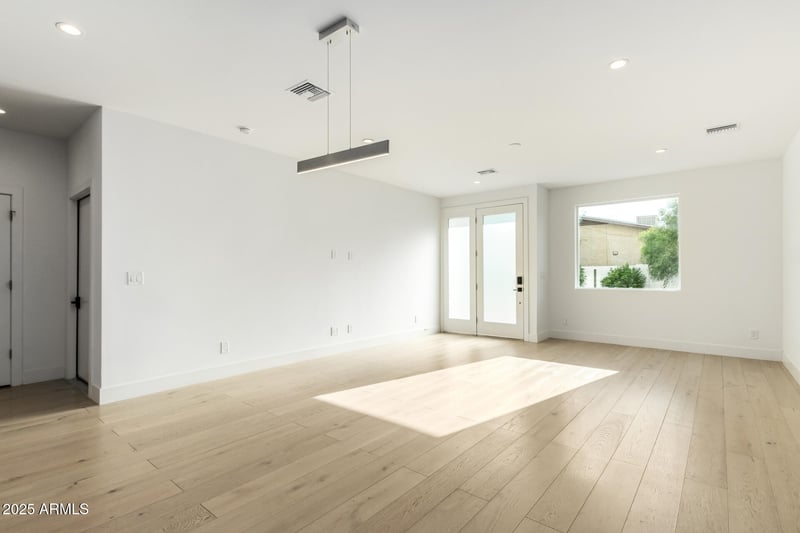 2130 Turney Ave #4, Phoenix, AZ 85016