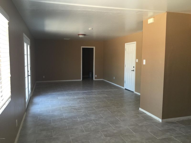 2130 W Bethany Home Rd, Phoenix, AZ 85015