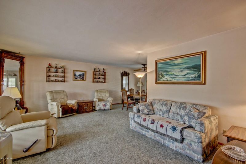 2130 W Edgemont Ave, Phoenix, AZ 85009