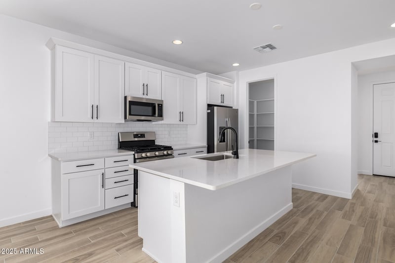 2131 181st Dr, Goodyear, AZ 85338