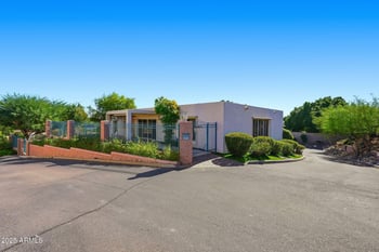 2131 Bethany Home Rd, Phoenix, AZ 85016