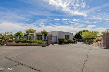 2131 Bethany Home Rd, Phoenix, AZ 85016