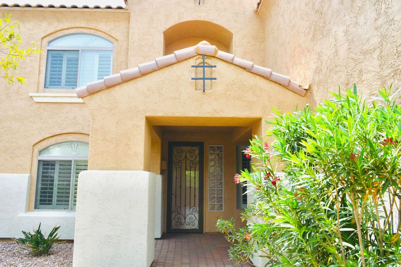2131 W Red Range Way, Phoenix, AZ 85085
