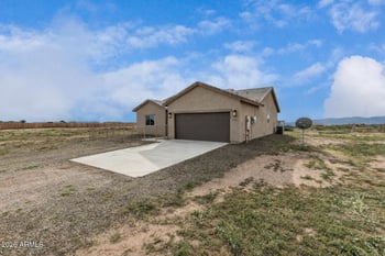 21315 Ocupado Dr, Wittmann, AZ 85361