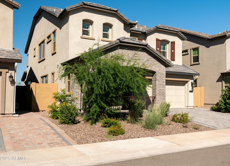 21318 58th St, Phoenix, AZ 85054