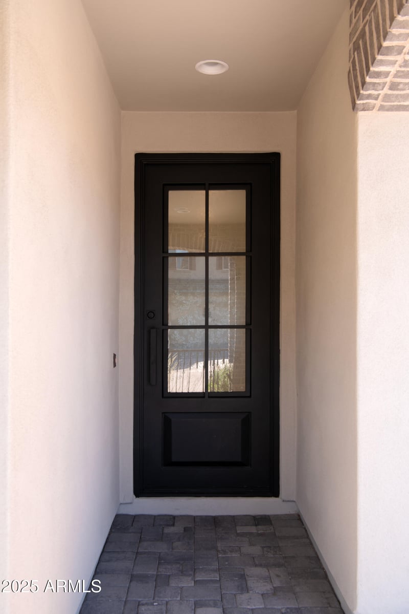 21318 58th St, Phoenix, AZ 85054