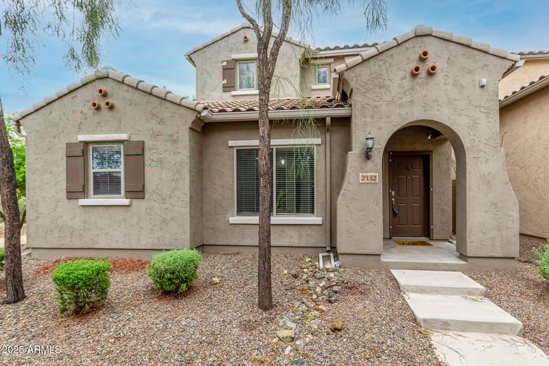 2132 Barwick Dr, Phoenix, AZ 85085