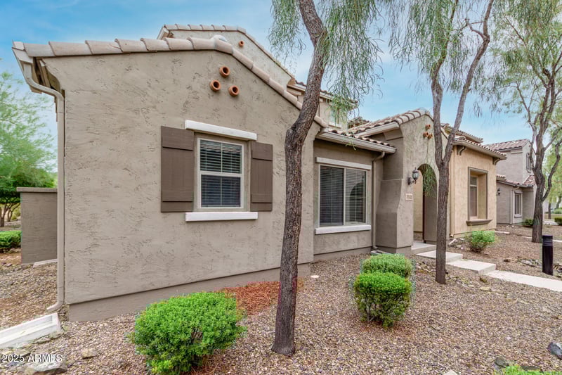 2132 Barwick Dr, Phoenix, AZ 85085