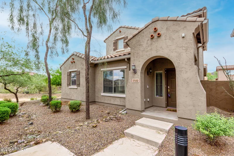2132 Barwick Dr, Phoenix, AZ 85085