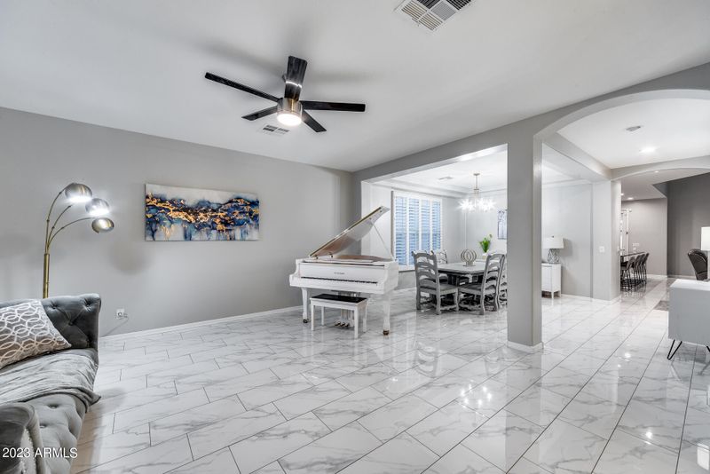 2132 E Chanute Ps, Phoenix, AZ 85040