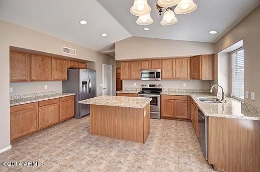 2132 E Kempton Rd, Chandler, AZ 85225