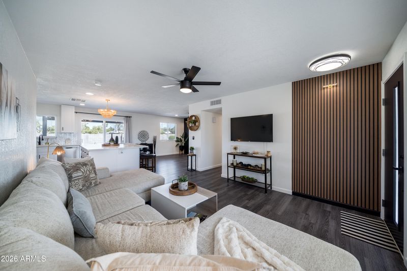 2132 E Monte Cristo Ave, Phoenix, AZ 85022