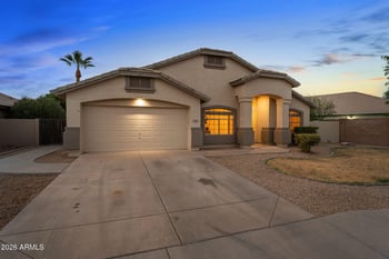 2132 Smoke Tree Rd, Gilbert, AZ 85296