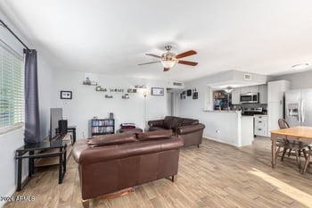 2132 Glenrosa Ave #81D, Phoenix, AZ 85015