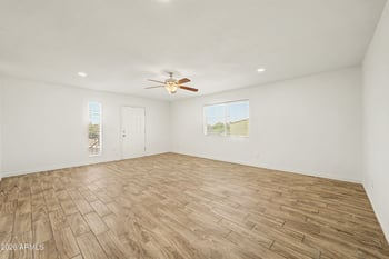 2132 Glenrosa Ave #81D, Phoenix, AZ 85015