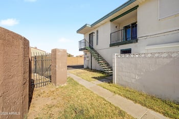 2132 Glenrosa Ave #81D, Phoenix, AZ 85015