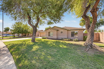 2132 S Penrose Dr, Gilbert, AZ 85295