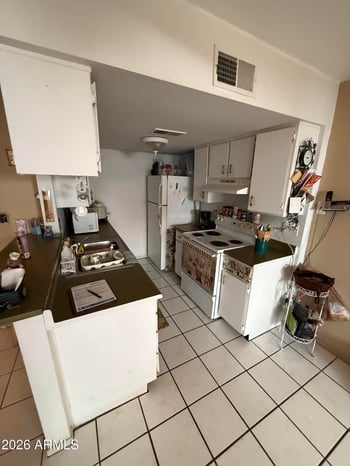 2132 Glenrosa Ave #84B, Phoenix, AZ 85015