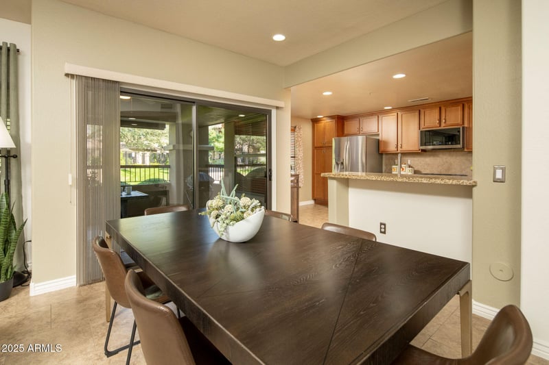 21320 56th St #1113, Phoenix, AZ 85054