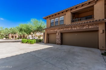 21320 56th St #2048, Phoenix, AZ 85054