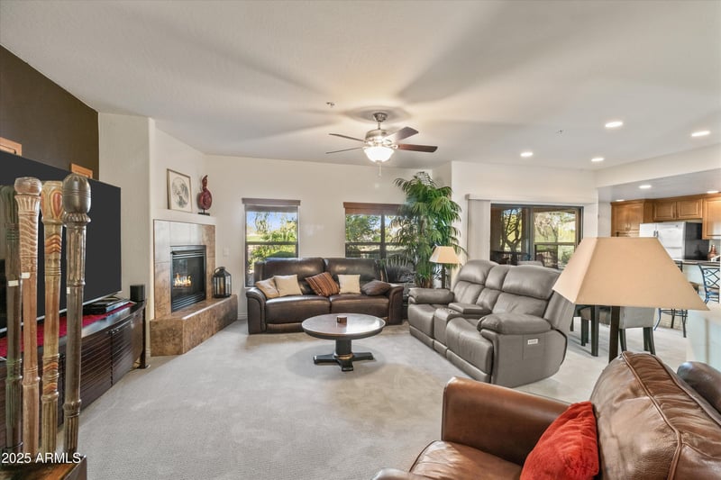 21320 N 56th St #1068, Phoenix, AZ 85054