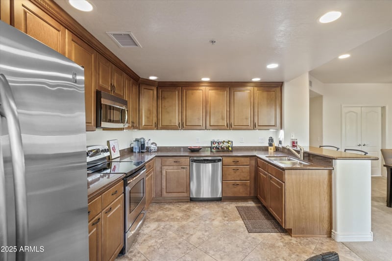 21320 N 56th St #1068, Phoenix, AZ 85054