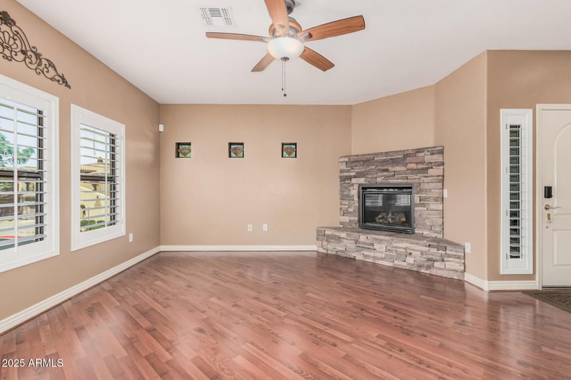 21320 N 56th St #2048, Phoenix, AZ 85054