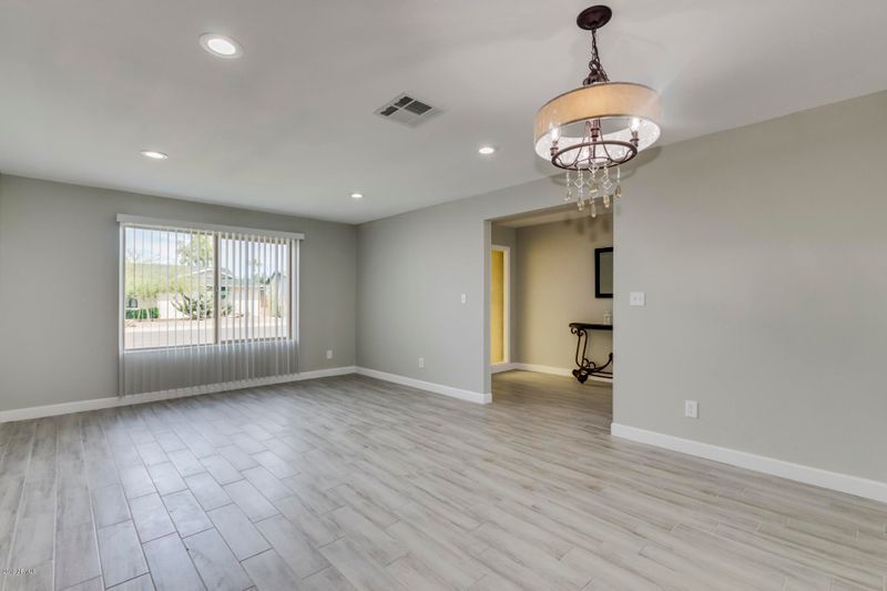 2133 E Broadmor Dr, Tempe, AZ 85282