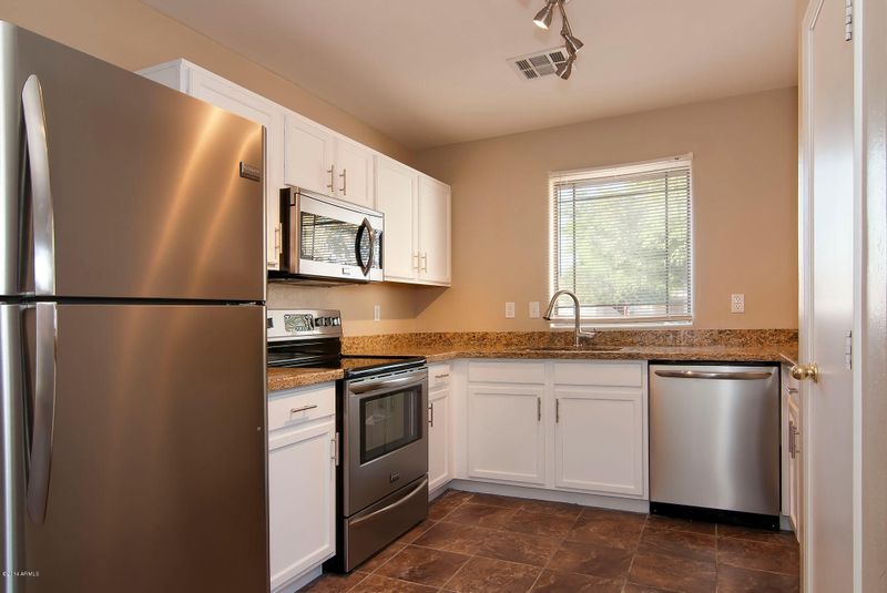 2133 E Caspian Way, San Tan Valley, AZ 85140