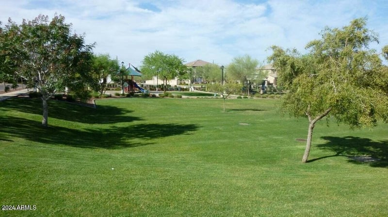 2133 E La Salle St, Phoenix, AZ 85040
