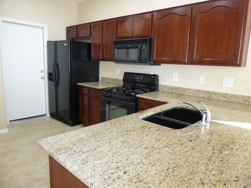 2133 E Sunland Ave, Phoenix, AZ 85040