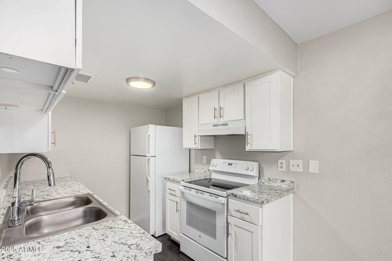 2133 Turney Ave #D76, Phoenix, AZ 85015