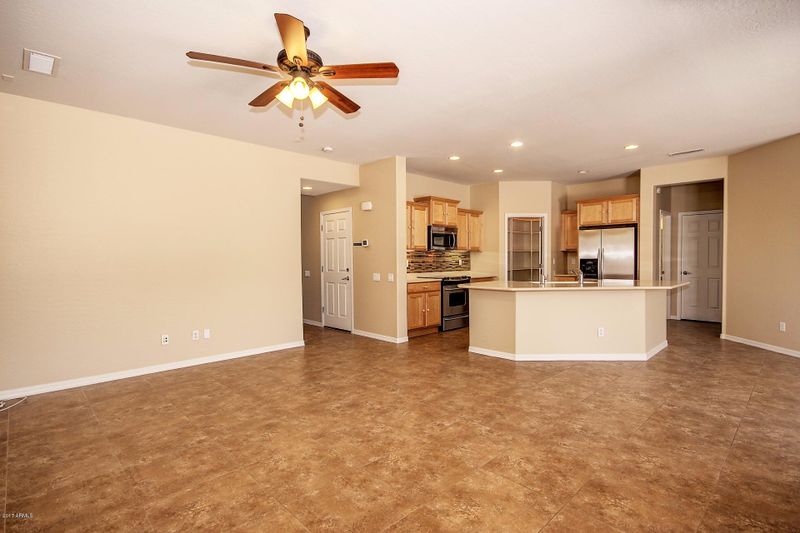 2133 W Kathleen Rd, Phoenix, AZ 85023