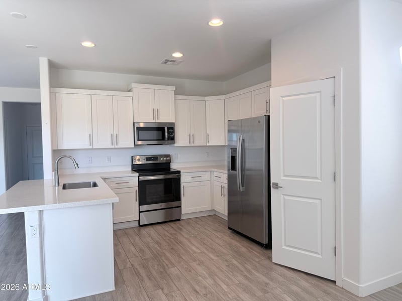 21333 Sleepy Ranch Rd, Wittmann, AZ 85361