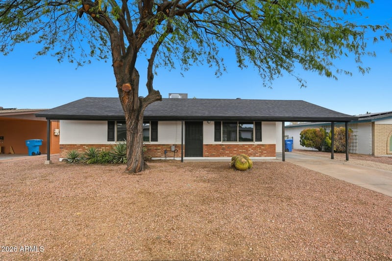 2134 E Beck Ln, Phoenix, AZ 85022