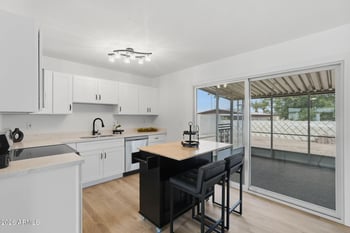 2134 Beck Ln, Phoenix, AZ 85022