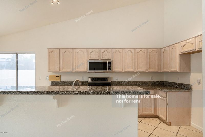2134 E Brooks St, Gilbert, AZ 85296