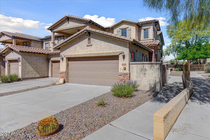 2134 Tallgrass Trl #215, Phoenix, AZ 85085