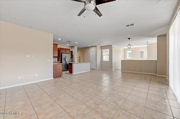 2134 Tallgrass Trl #215, Phoenix, AZ 85085